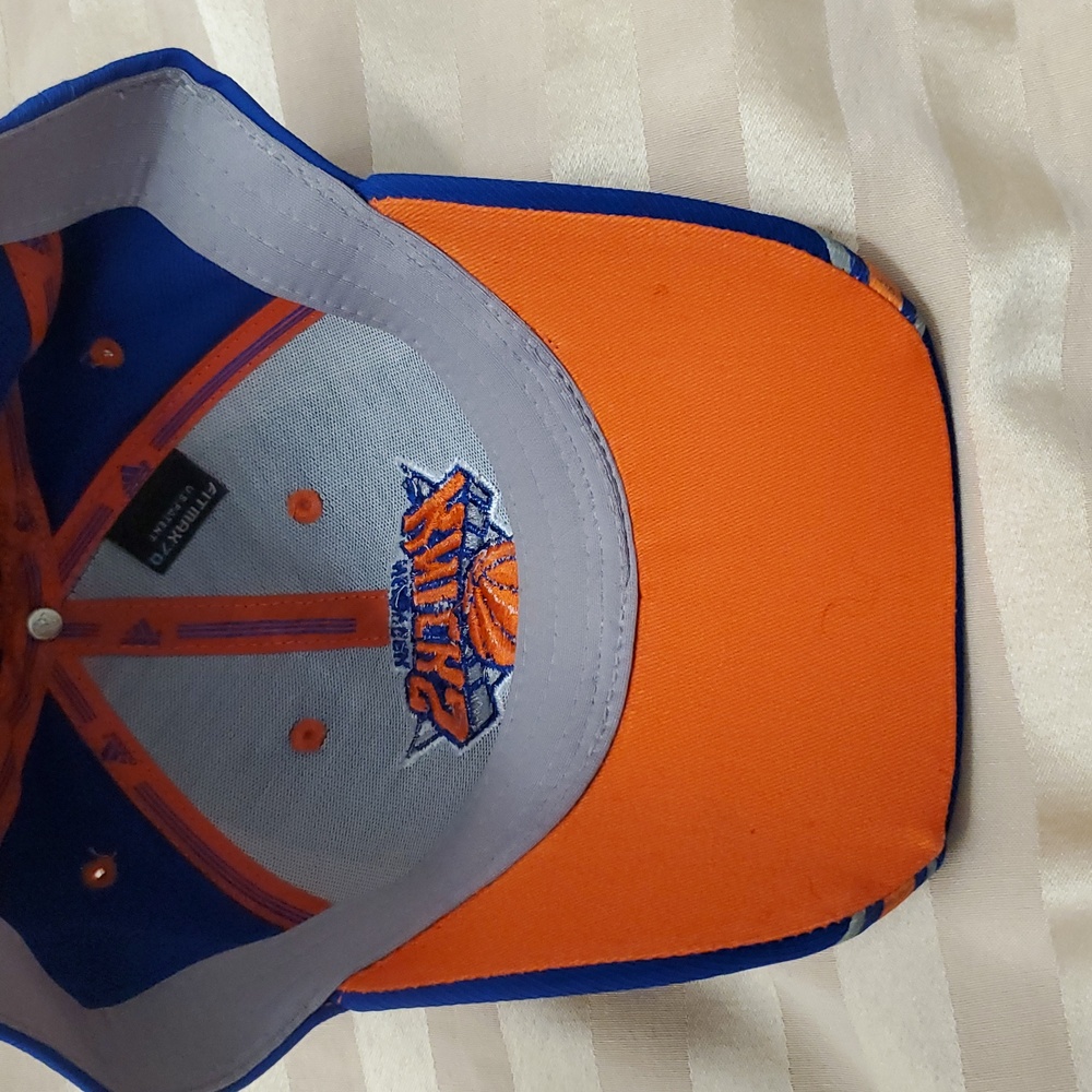 Adidas New York Knicks Blue Cap - Picture 4 of 6
